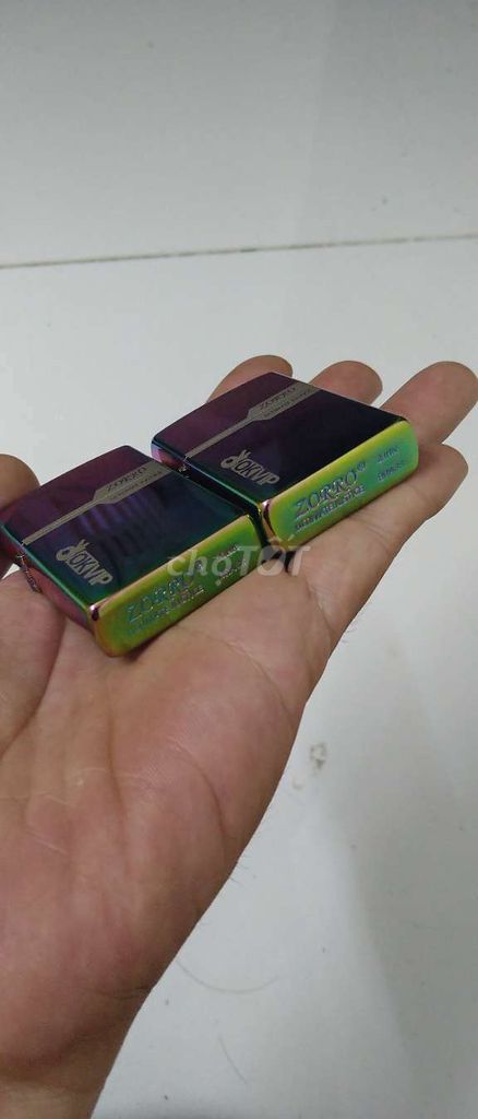 Bật lửa zoro xăng đá