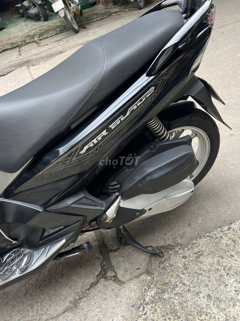Cần bán Airblade 2018 khóa smartkey ít sử dụng. Mua bán Xe máy tại Quận Nam Từ Liêm Hà Nội được đăng bởi E Hằng hình 5