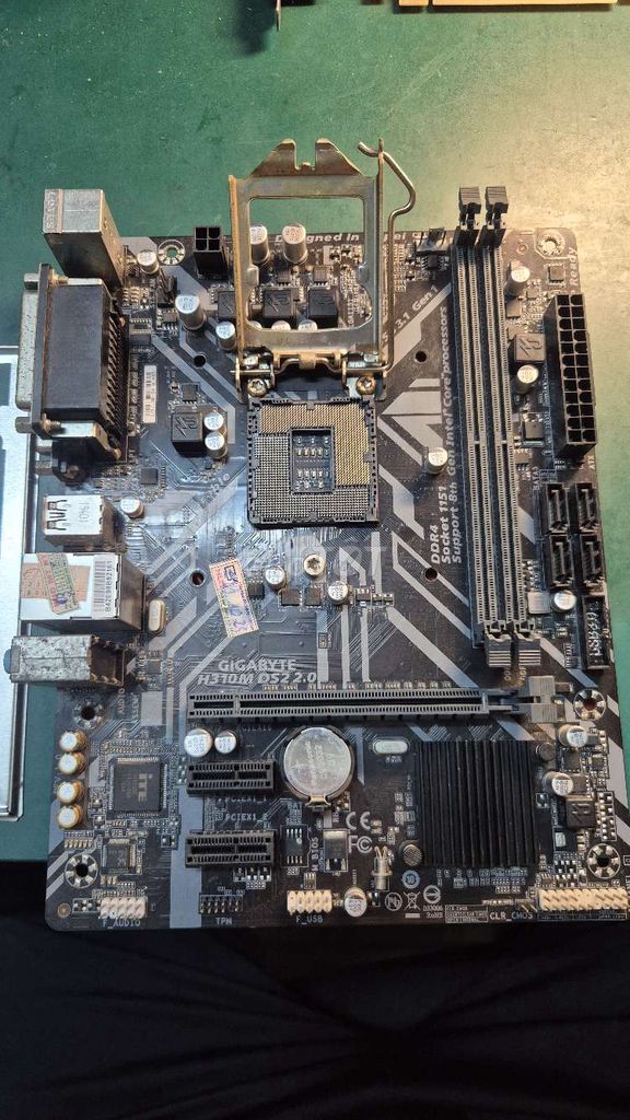 Main Giga H310 DS2 2.0. Mua bán Linh kiện (RAM, Card...) tại Quận Hoàng Mai Hà Nội được đăng bởi Phuong MX hình 1