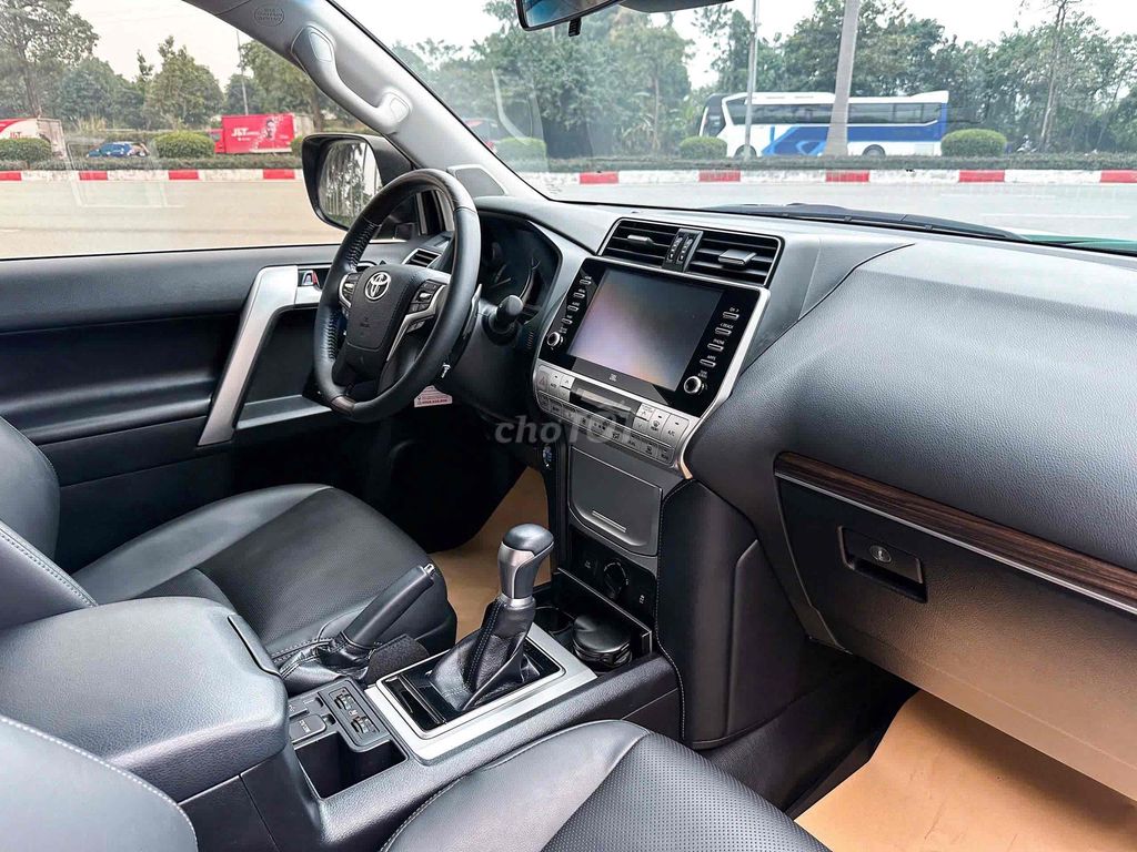 Toyota Land Cruiser Prado VX 2.7 sx 2023 màu Đen. Mua bán Ô tô tại Quận Cầu Giấy Hà Nội được đăng bởi Cao Quý hình 14