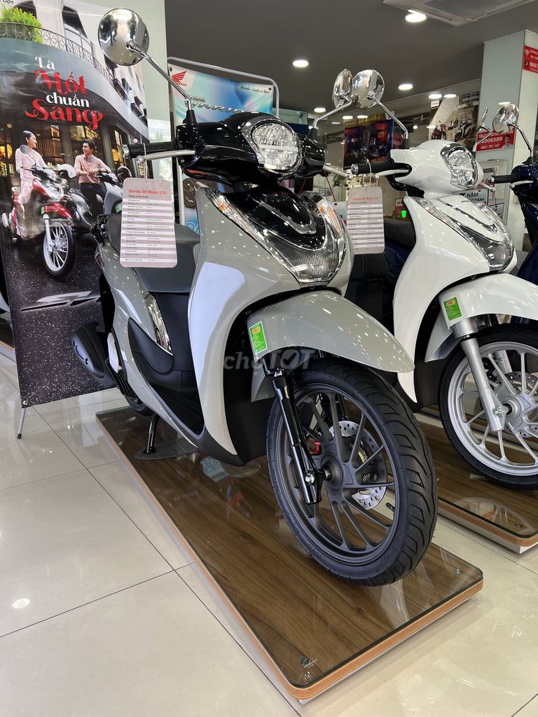 SH MODE THỂ THAO PHANH ABS - SĂN XE ĐỦ MÀU. Mua bán Xe máy tại Quận Gò Vấp Tp Hồ Chí Minh được đăng bởi Head Phát Tiến hình 3