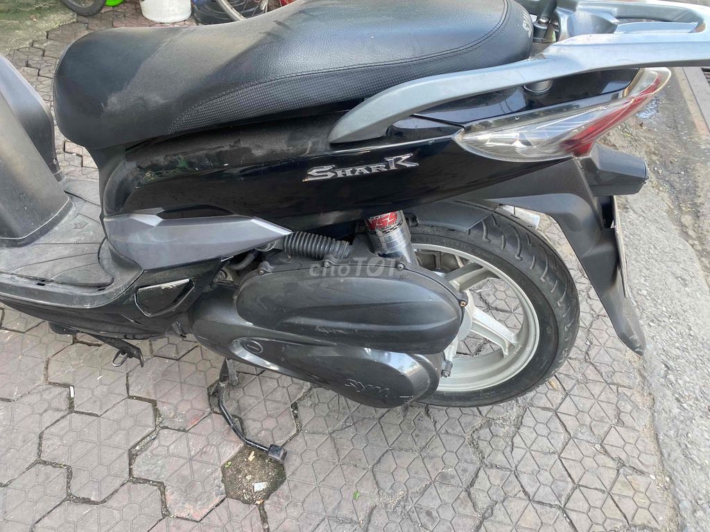 SYM Shark Đen Zin đẹp. Mua bán Xe máy tại Quận 7 Tp Hồ Chí Minh được đăng bởi thanh xuân hình 4