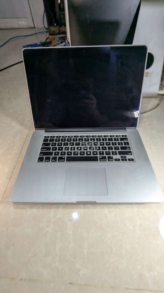 Macbook pro 15 rentina i7 ram16g Ssd 512 GT650M