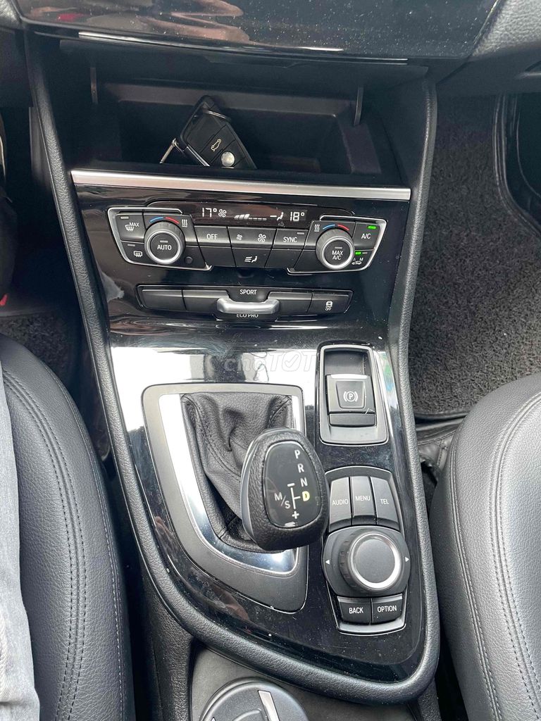 BMW 218i may 1.5 turbo 2014 - 110000 km. Mua bán Ô tô tại Quận Cẩm Lệ Đà Nẵng được đăng bởi Lam hình 13