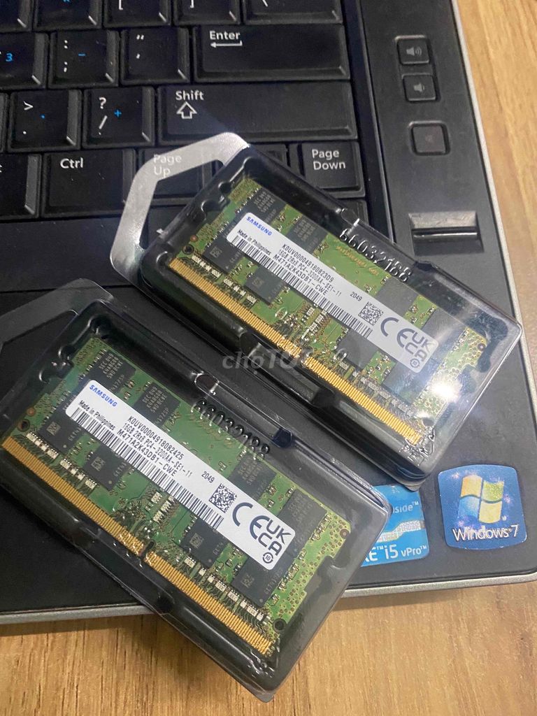 Ram Samsung 16G new ship us ddr4 bus 3200mhz