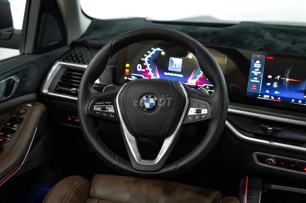 BMW X5 2024 xDrive40i xLine - 7333 km Bank 90%. Mua bán Ô tô tại Quận 7 Tp Hồ Chí Minh được đăng bởi PHÁT ĐẠT LUXURY CAR hình 12