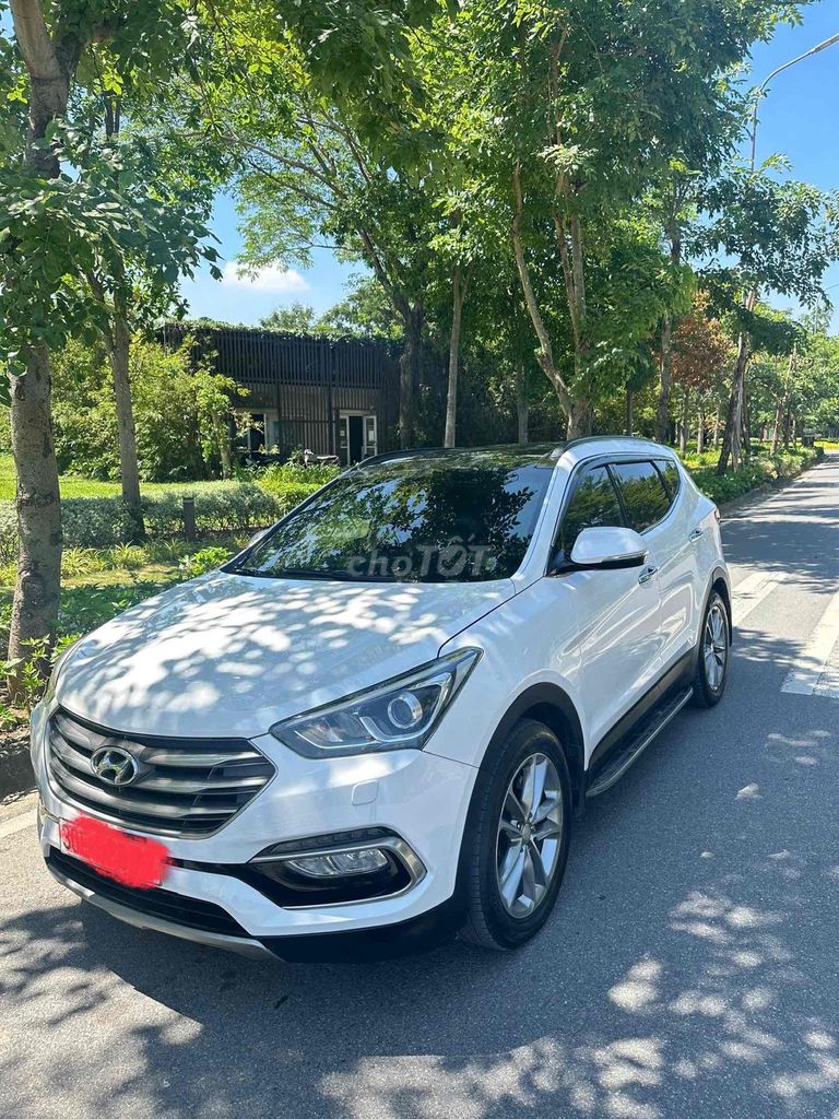 Hyundai Santa Fe 2.2 CIRD 4WD - 170000 km. Mua bán Ô tô tại Quận Hoàng Mai Hà Nội được đăng bởi Phạm Lân hình 5