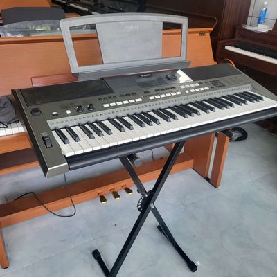 Organ Yamaha E443