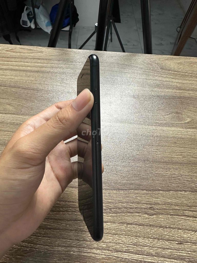 Apple iPhone SE 2 Máy còn nhiều nha. Mua bán Điện thoại tại Huyện Hóc Môn Tp Hồ Chí Minh được đăng bởi minh chiến hình 1