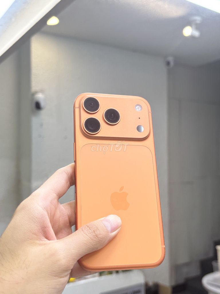 17 Pro - 256GB - LL - Pin 100 Sạc - 100L. Mua bán Điện thoại tại Quận 1 Tp Hồ Chí Minh được đăng bởi Bùi Minh Trí hình 1