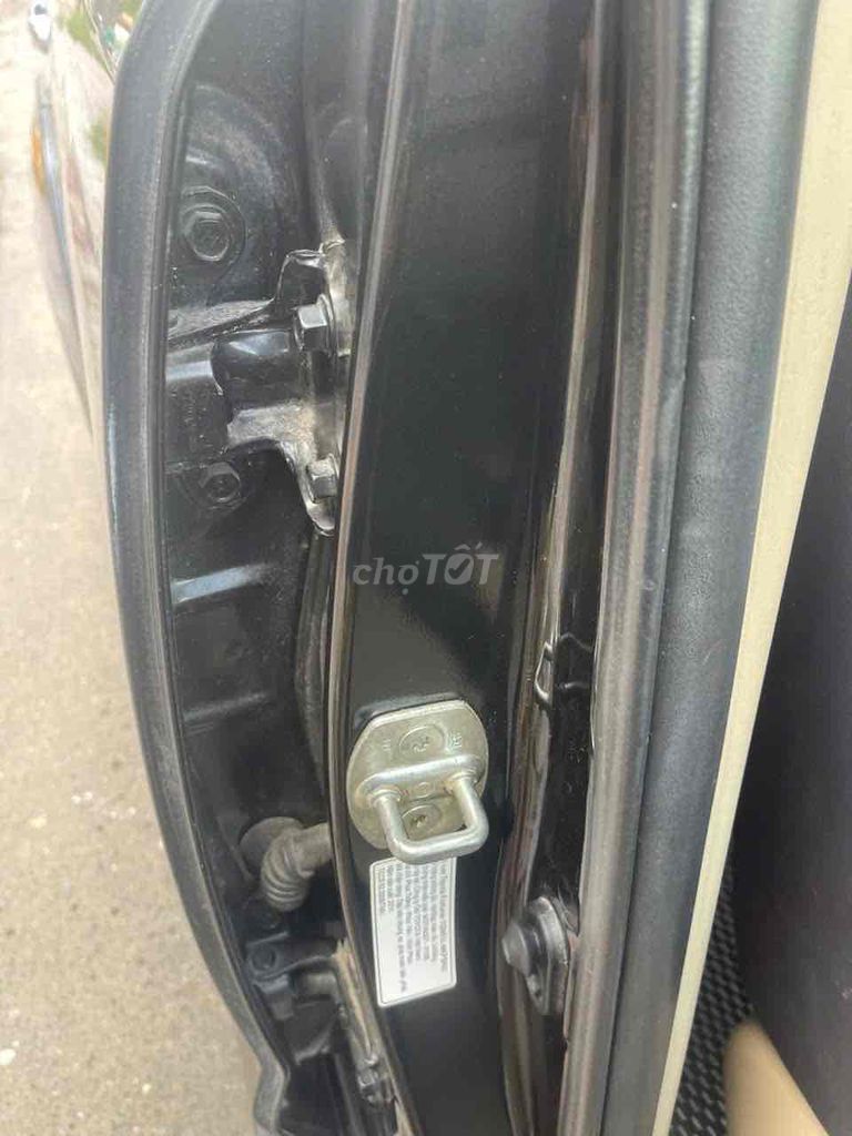 Toyota Fortuner 2011 2.7V - 109000 km chính chủ. Mua bán Ô tô tại Quận 8 Tp Hồ Chí Minh được đăng bởi Trang Phạm  hình 9