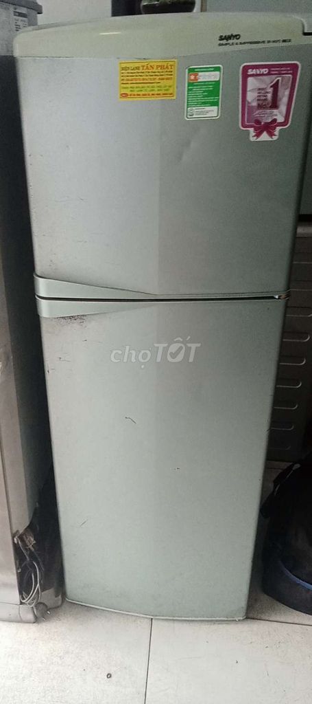 Tủ lạnh 150 lit chạy tốt lạnh nhanh