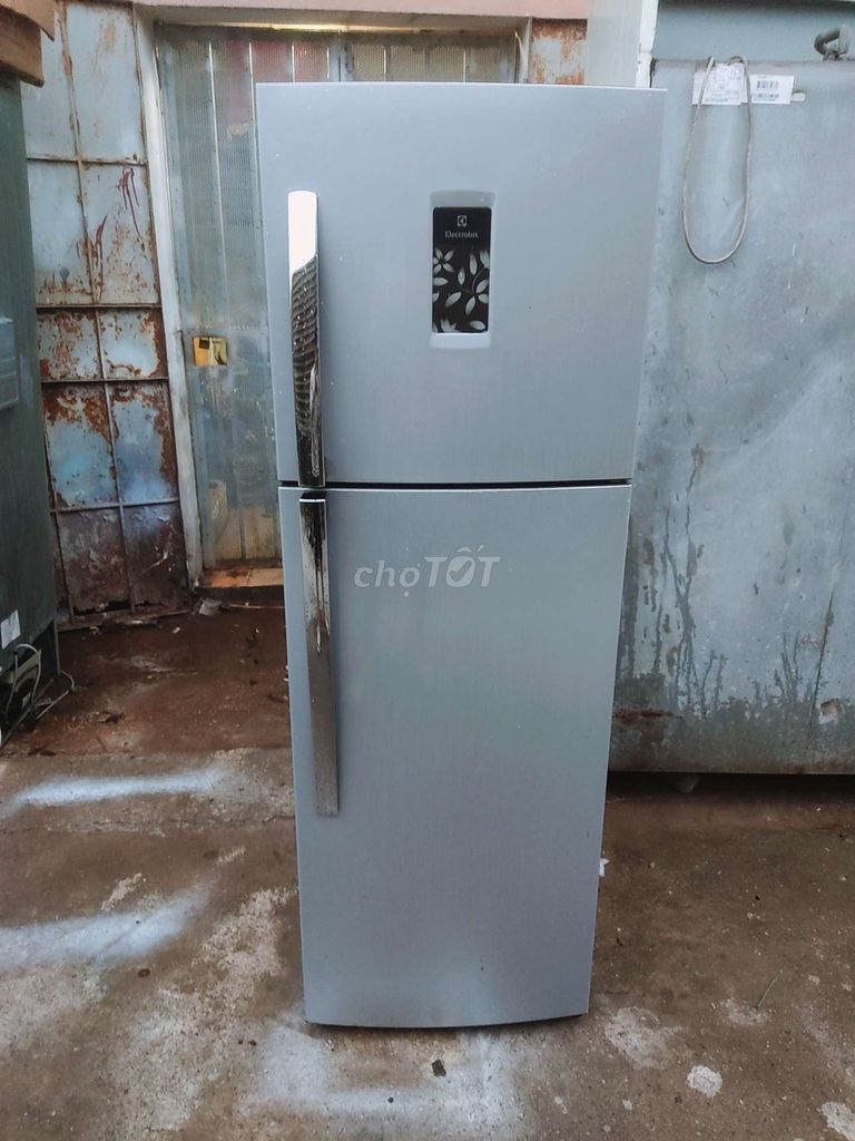 Tủ lạnh Electrolux 254 lít đời 2021. Mua bán Tủ lạnh tại Huyện Thanh Trì Hà Nội được đăng bởi Tuan hình 1
