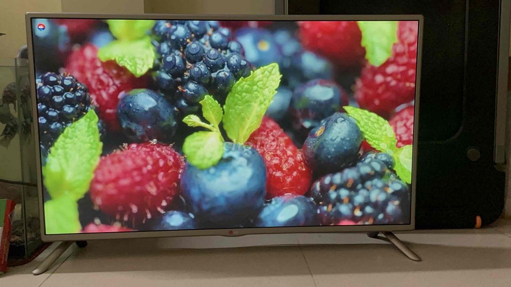 Tivi 42 inch LG Smart zin nhà dùng cần pass lại