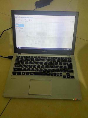 Laptop i3-6100U 8GB/ SSD 960GB Bạc