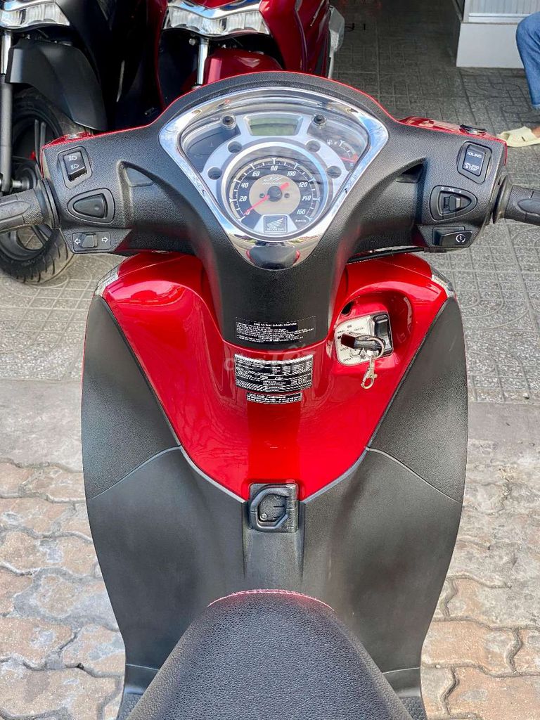 SH MODE 2015 Xe gia đình Chuẩn zin đẹp. Mua bán Xe máy tại Quận Ninh Kiều Cần Thơ được đăng bởi Xe Máy TÂN LIÊN HƯNG 1 91B hình 4