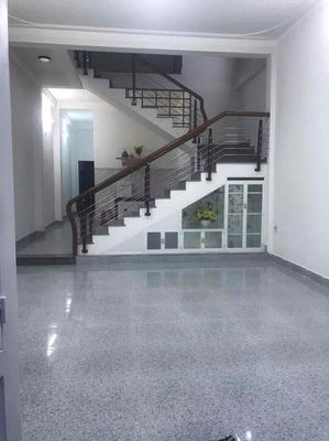 Аренда · 4 комн. · 100 м² · Quận Cẩm Lệ, ул. Đường Hoàng Đình Ái