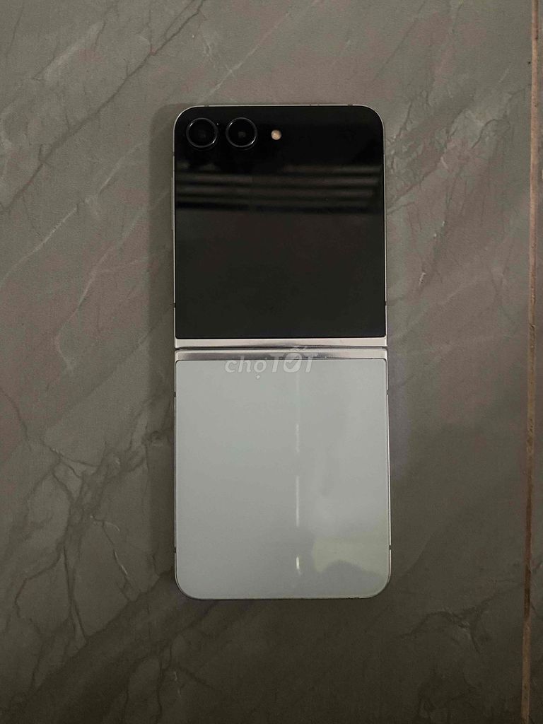 Samsung Z Flip 5 5G Trắng Hỏng màn hình. Mua bán Điện thoại tại Thành phố Thanh Hóa Thanh Hóa được đăng bởi nhat lam hình 1