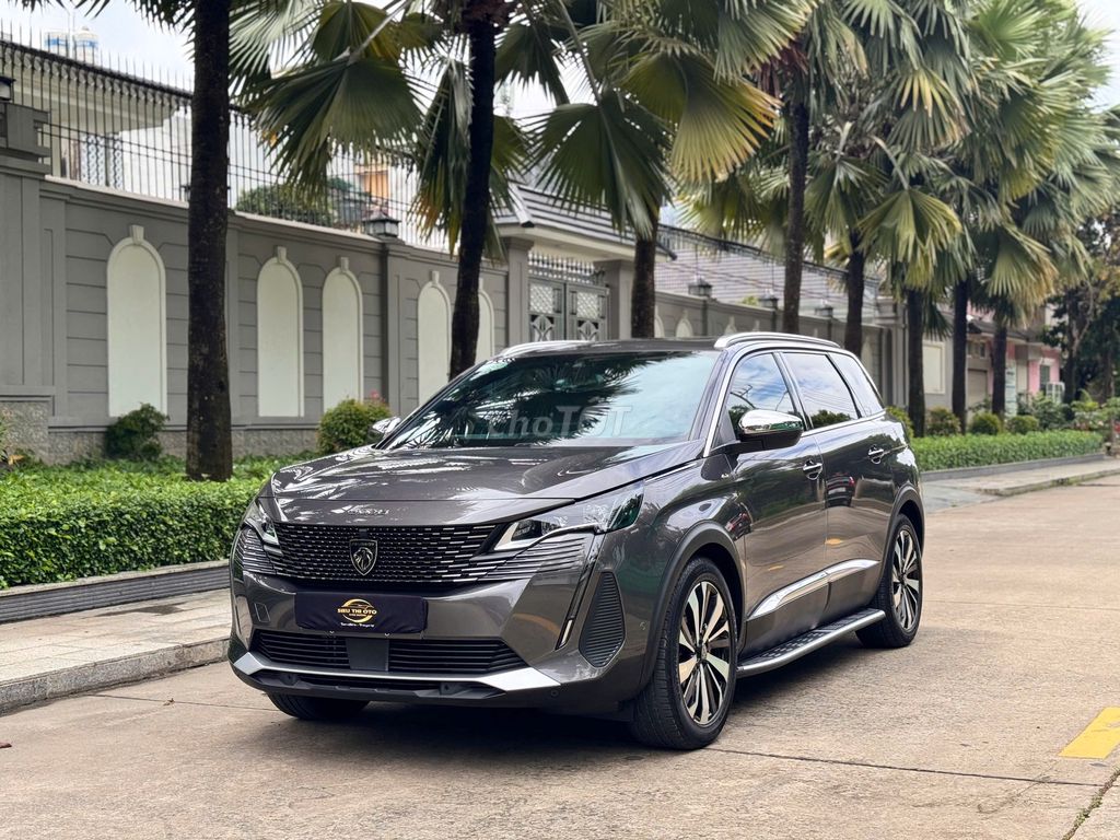 Peugeot 5008 Серый