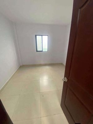 Nhà mới xây Nguyễn Văn Quá 3x6m 1 lầu 1 sân thượng