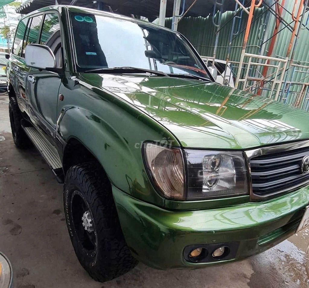 Toyota Land Cruiser 2005 Xanh lá 7 chỗ