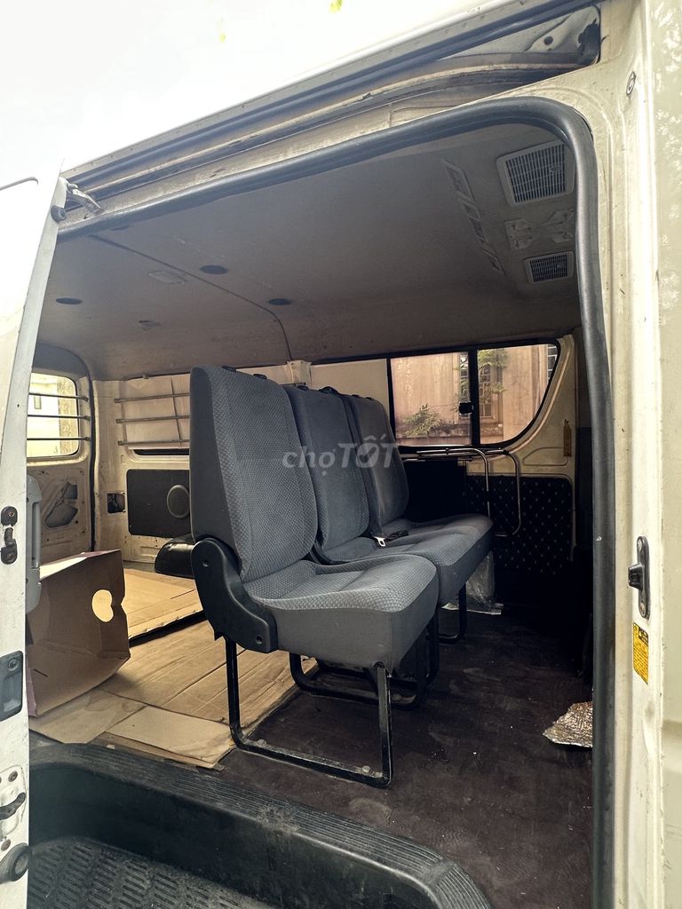 Toyota Hiace 2007 - 200000 km. Mua bán Ô tô tại Thành phố Thủ Đức Tp Hồ Chí Minh được đăng bởi trịnh duy bình hình 10