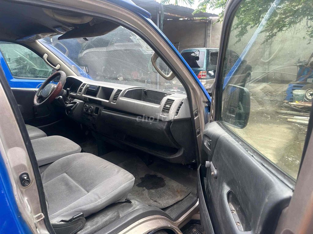 Toyota Hiace 2006 photo 4