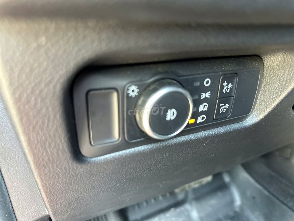 Ford Ranger 2023 Wildtrak 2.0L 4x4 AT - 70000 km. Mua bán Ô tô tại Quận Long Biên Hà Nội được đăng bởi Long Biên Cars hình 4