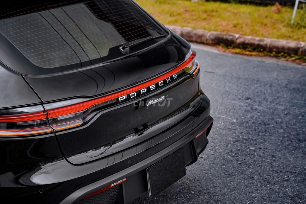 Porsche Macan 2021 màu đen ghế đỏ cực đẹp. Mua bán Ô tô tại Quận 7 Tp Hồ Chí Minh được đăng bởi Hoàn Lee Xe Lướt hình 10