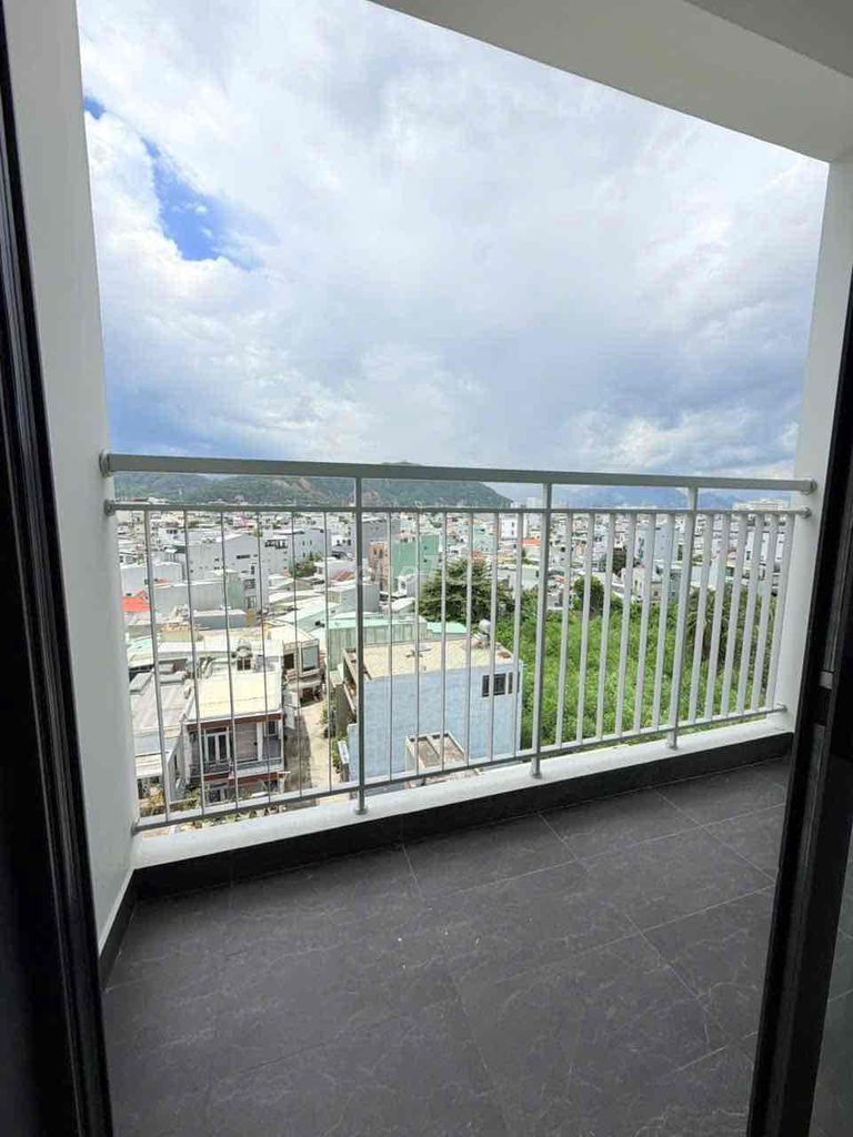 High-floor 2-bedroom apartment at MIA Plaza Hòa Khánh — photo 12