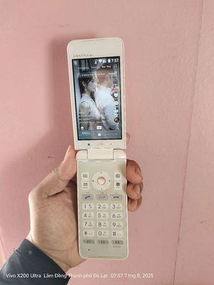 Điện thoại gập Gratina 4G coi tiktok youtube. Mua bán Điện thoại tại Thành phố Đà Lạt Lâm Đồng được đăng bởi Name
