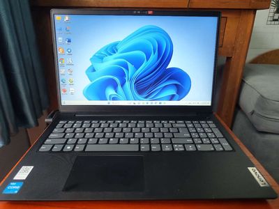 Laptop Lenovo V15 G2 15,6" i3 1115G4/8G/256 SSD