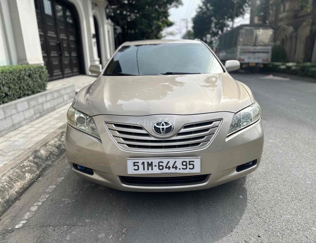Toyota Camry LE 2007. Mua bán Ô tô tại Quận 12 Tp Hồ Chí Minh được đăng bởi Nguyễn Minh Phụng hình 3