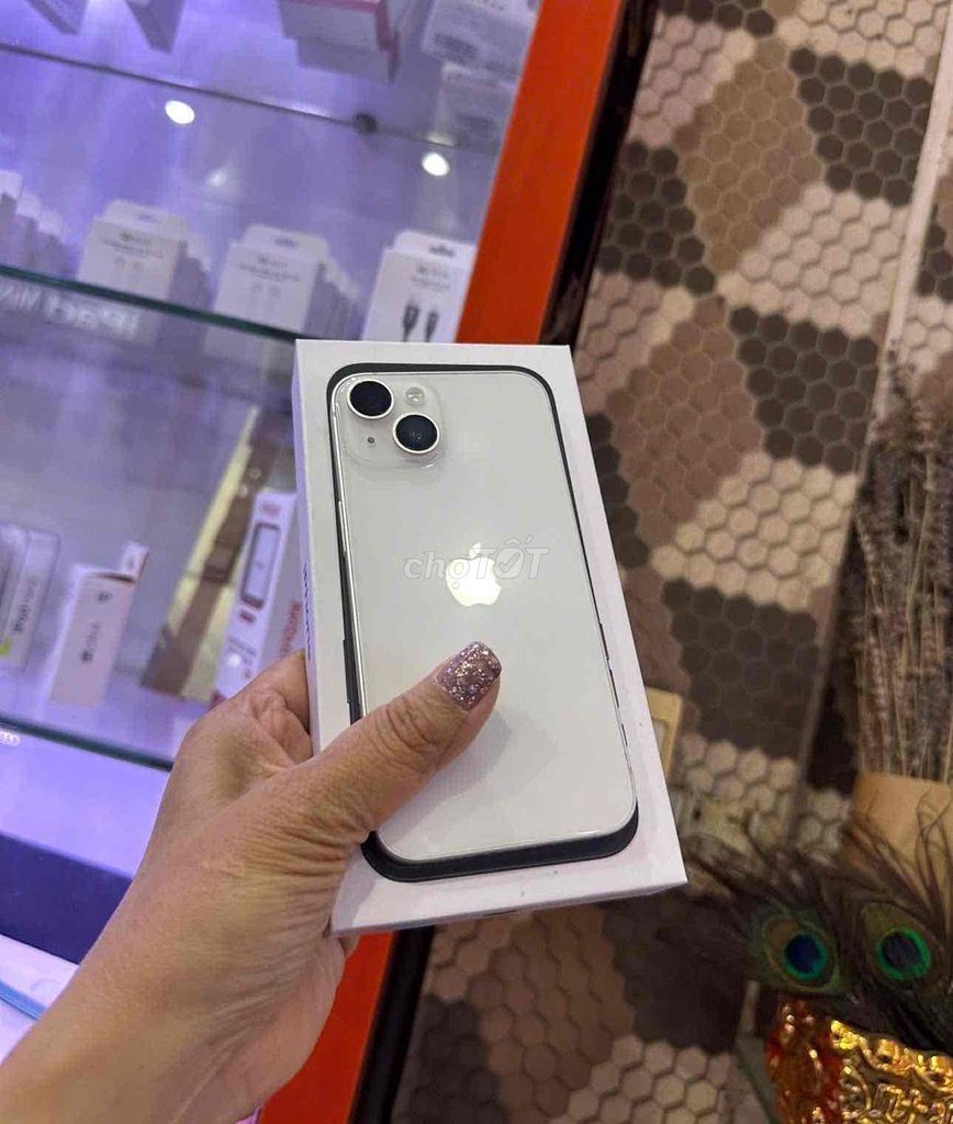 iPhone 13 256GB Trắng quốc tế pin 91. Mua bán Điện thoại tại Quận 3 Tp Hồ Chí Minh được đăng bởi Nam Á Mobile hình 1