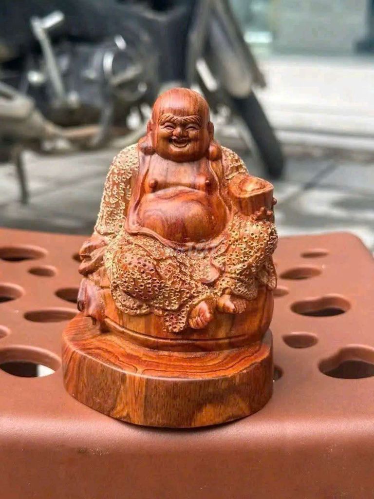 Tượng để xe Di Lặc Gỗ quý. Mua bán Đồ sưu tầm, đồ cổ tại Thị xã Bến Cát Bình Dương được đăng bởi KHO ĐIỆN MÁY XANH TOÀN QUỐC hình 1