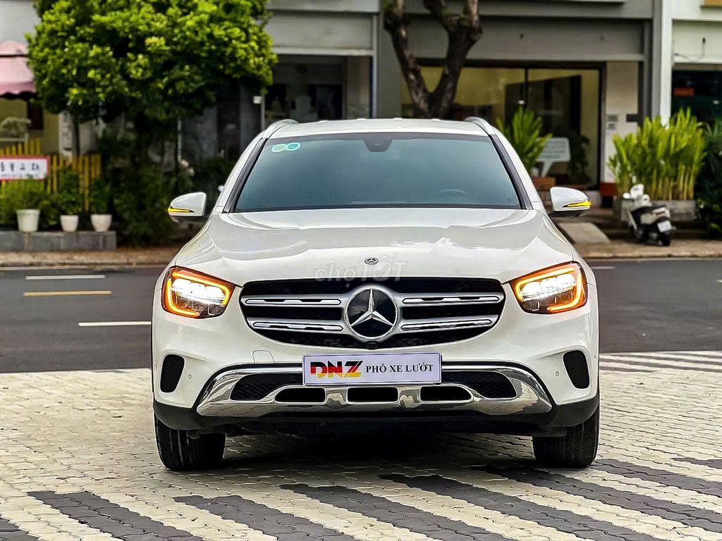 GLC200_4MATIC_model_2021 Trắng