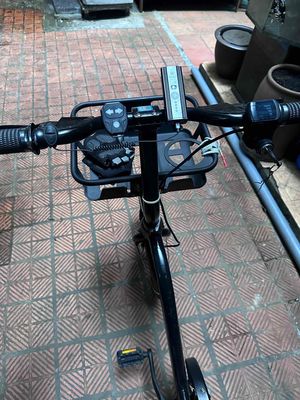 Xe đạp điện trợ lực QIQ Đen. Mua bán Xe điện tại Quận Hoàn Kiếm Hà Nội được đăng bởi Lê Thắng