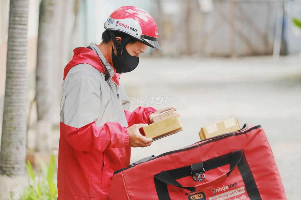 TUYỂN ĐỐI TÁC GIAO HÀNG XE MÁY - TRẦN VĂN THỜI. Việc làm Tài xế giao hàng xe máy tại Huyện Trần Văn Thời Cà Mau được đăng bởi Nông Thuý Hằng hình 1