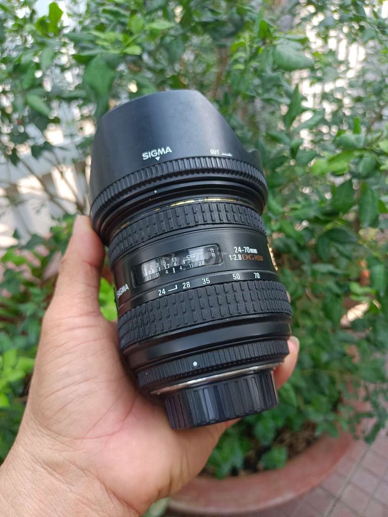 Ống kính Sigma 24-70 F2.8 Nikon Đen Đã sử dụng. Mua bán Máy ảnh, Máy quay tại Thành phố Long Xuyên An Giang được đăng bởi Lý Phước Hảo hình 1
