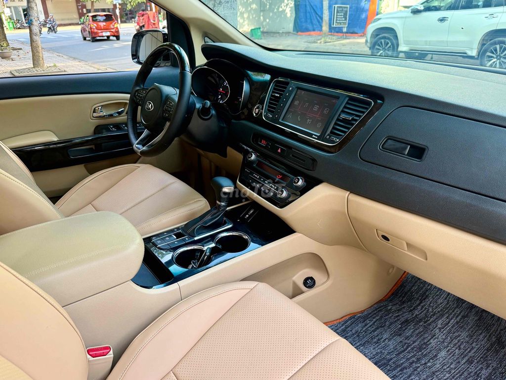Kia Sedona 2019 Dầu Trắng 7 chỗ. Mua bán Ô tô tại Thành phố Biên Hòa Đồng Nai được đăng bởi Peacemaker hình 11