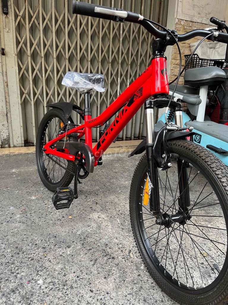 xe đạp trẻ em 20”. Mua bán Xe đạp tại Quận 4 Tp Hồ Chí Minh được đăng bởi Hoang oanh hình 1