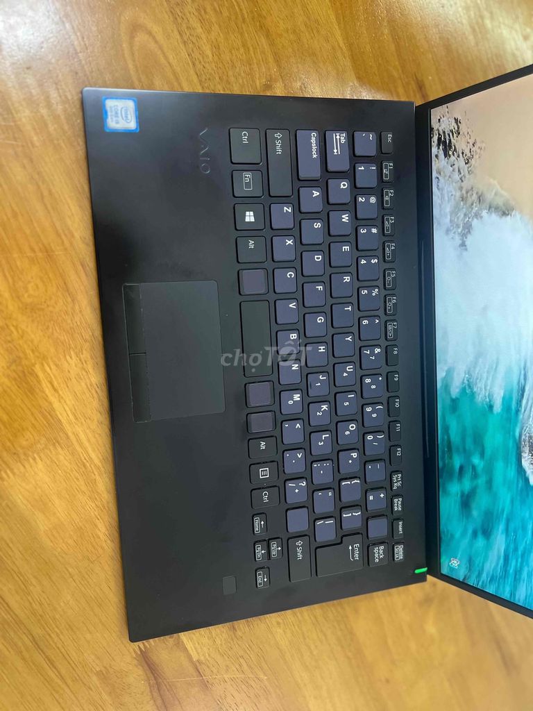 VAIO Sony I5-8265U, Ram 8G, SSD 256G, Nặng O,9kg. Mua bán Laptop tại Thành phố Long Xuyên An Giang được đăng bởi Laptop Mai Lý Nghĩa hình 2
