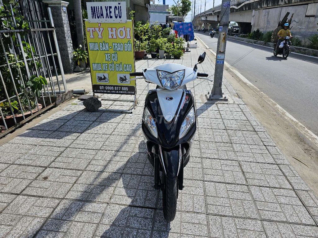 xe50 ko bằng láy xe máy im ru bs65. Mua bán Xe máy tại Quận Ninh Kiều Cần Thơ được đăng bởi Tý hơi hình 1