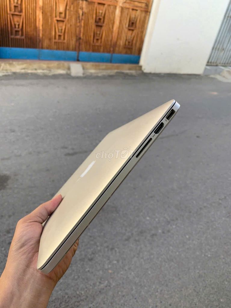 Apple MacBook Pro i5 8GB/128GB 13 inch. Mua bán Laptop tại Huyện Quế Võ Bắc Ninh được đăng bởi Luân hình 1
