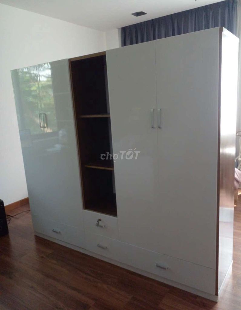 TỦ NHỰA 4 CÁNH 1 KỆ KHUNG MÀU ÓC CHÓ CÁNH TRẮNG . Mua bán Tủ, kệ gia đình tại Thị xã Tân Uyên Bình Dương được đăng bởi Tủ nhựa đài loan hoàng quân hình 1