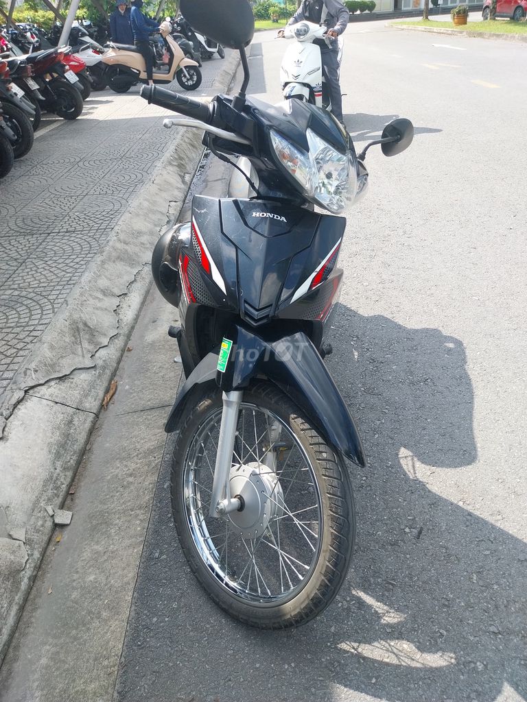 Cần bán Wave blade 1 chủ từ đầu. Mua bán Xe máy tại Quận Thanh Xuân Hà Nội được đăng bởi Thành Lưu hình 3