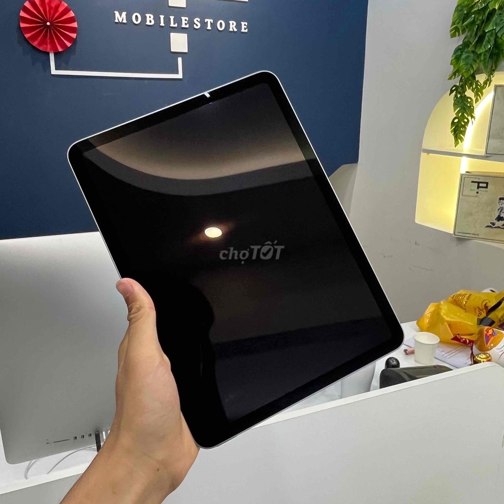 [SIÊU LƯỚT] IPad Air 6 11in 128GB sạc 1L BH 15/03. Mua bán Máy tính bảng tại Thành phố Thủ Đức Tp Hồ Chí Minh được đăng bởi Tuấn Tài TP Mobile hình 3