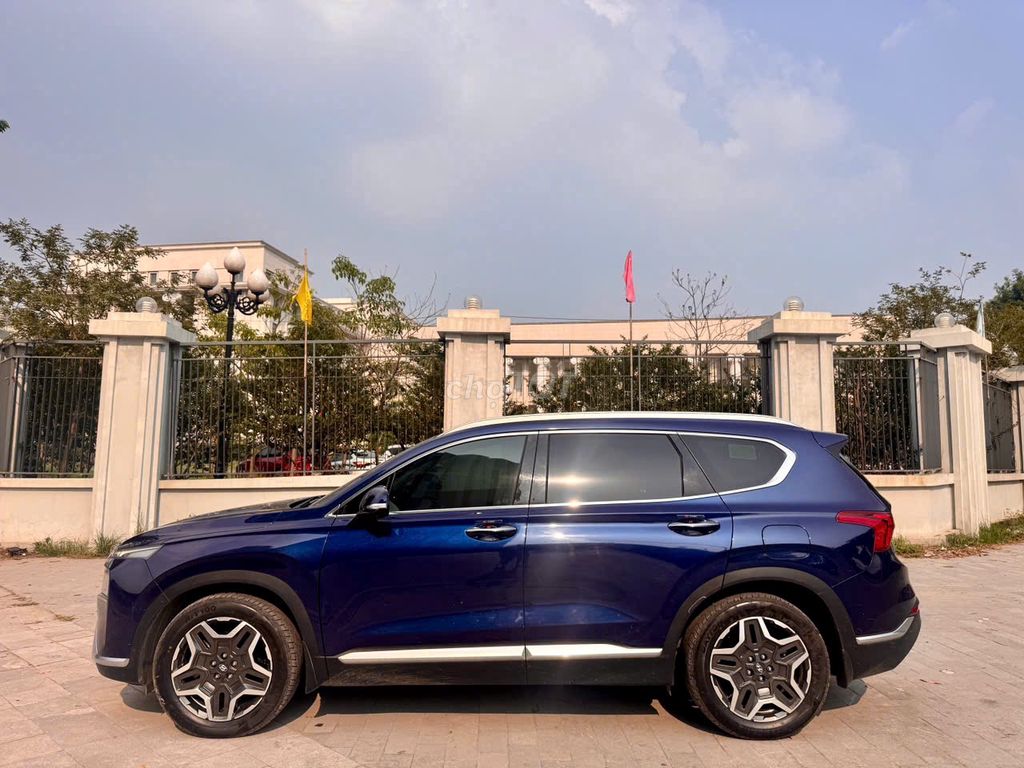 Hyundai SantaFe 2022 Премиум Дизель 71.000 км Синий