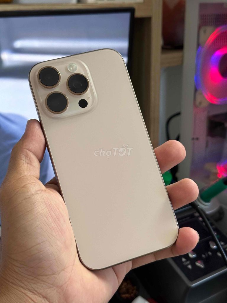 iPhone 16 Pro 128GB Vàng Đã sử dụng. Mua bán Điện thoại tại Quận Cái Răng Cần Thơ được đăng bởi Nguyễn Đức Anh hình 1