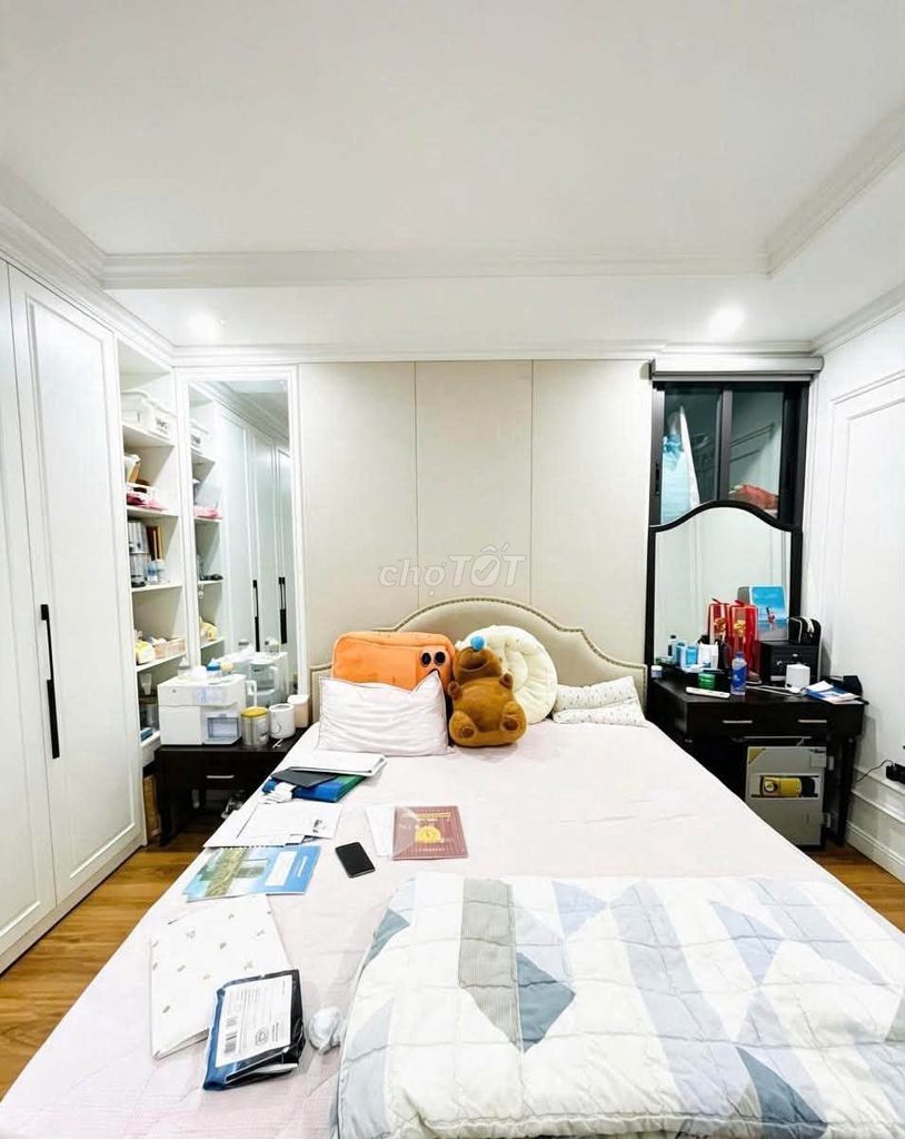 Bán chung cư Hoàng Cầu, Đống Đa, 65m2 hơn 5 tỷ